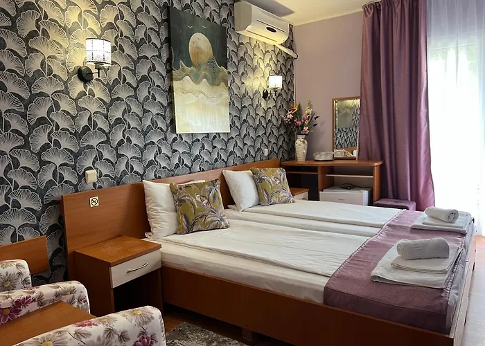 Hotel Violeta Jupiter