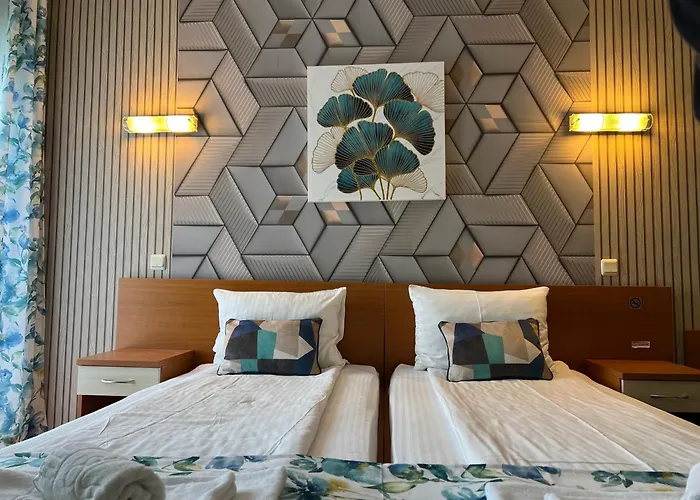 Hotel Violeta Jupiter